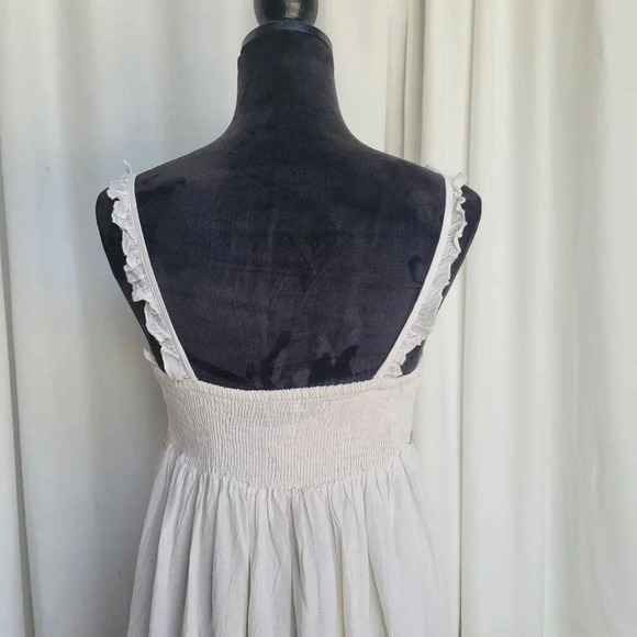 NWT White Maxi Dress Sleveless Embroidere Trim Tassels Flowy Summer Beach Long S - Picture 8 of 16